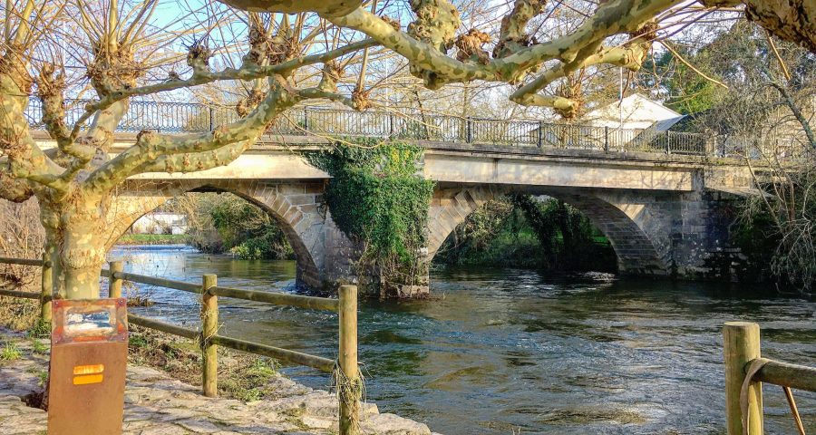 El Puente De Los Padrinos De Ponte Arnelas