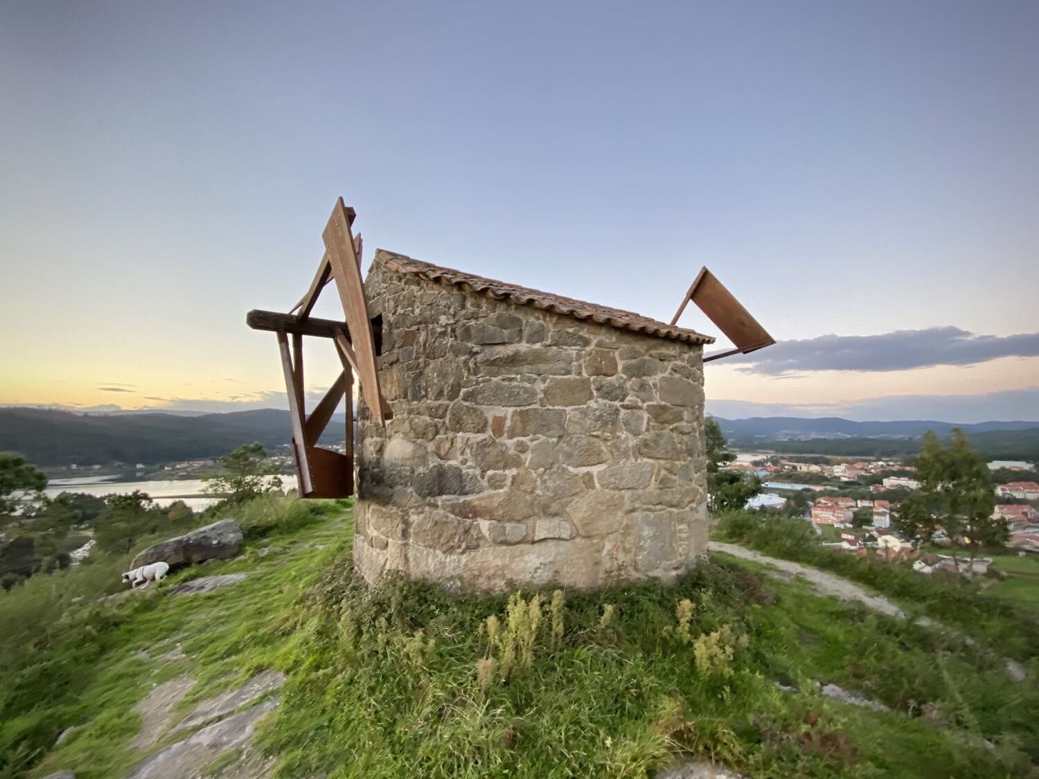 Molinos de Viento de Catoira Guíate Galicia