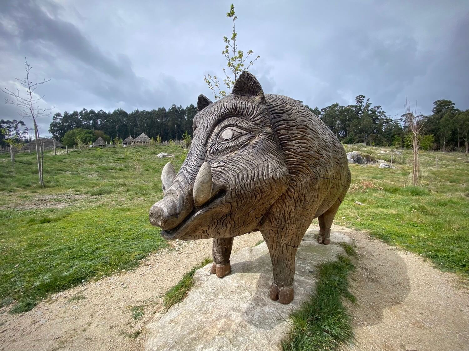 Cabañas Prehistóricas de Salcedo Guíate Galicia