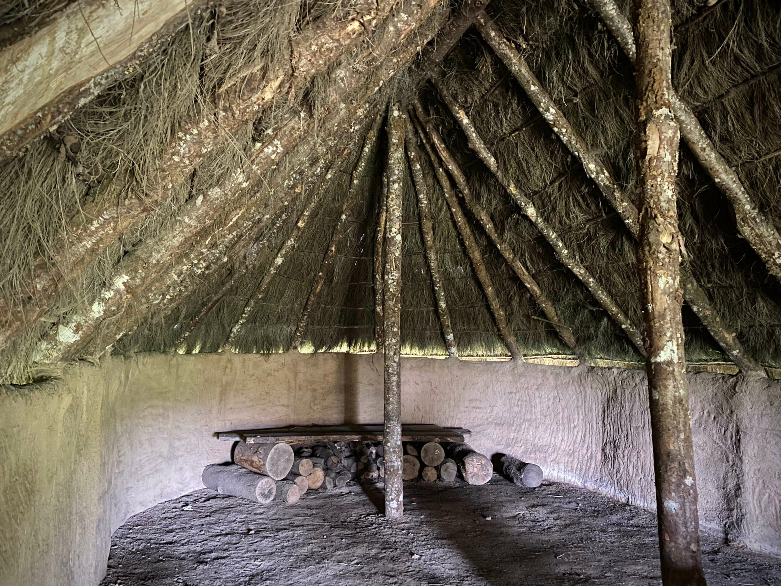 Cabañas Prehistóricas de Salcedo Guíate Galicia