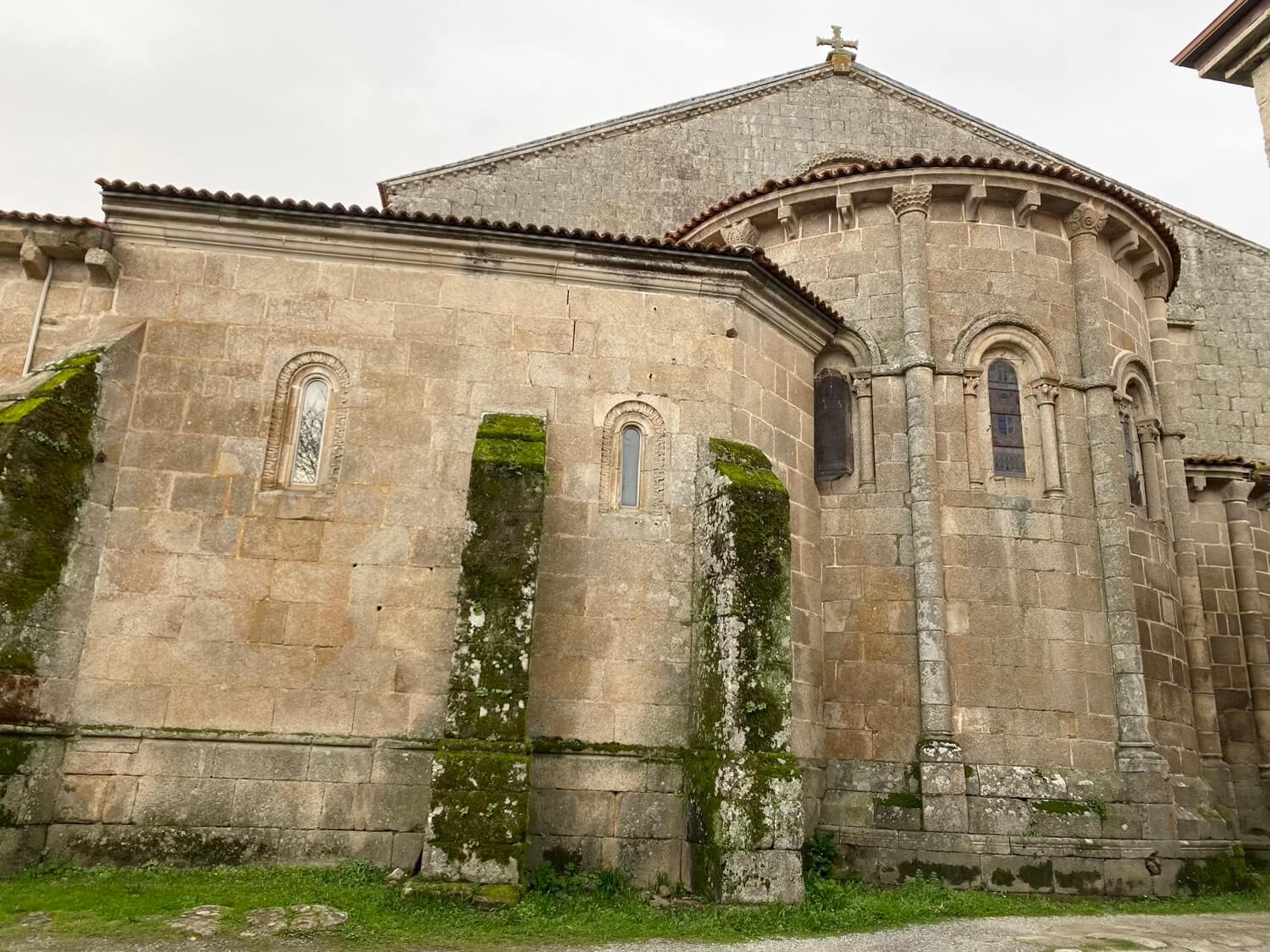 Colegiata de Xunqueira de Ambía Guíate Galicia