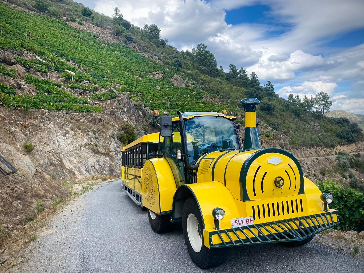 Tren Aba Sacra Ribeira Sacra Guíate Galicia